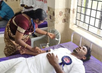 அறுபத்துமூவர் பேட்டையில் ஸ்ரீ சப்த மாதா என்கிற பிடாரி அம்மன் கோவிலில் ஆஷாட நவராத்திரியை முன்னிட்டு திருவிளக்கு பூஜை
