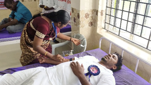 அறுபத்துமூவர் பேட்டையில் ஸ்ரீ சப்த மாதா என்கிற பிடாரி அம்மன் கோவிலில் ஆஷாட நவராத்திரியை முன்னிட்டு திருவிளக்கு பூஜை