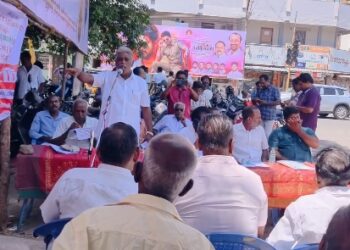 அறுபத்துமூவர் பேட்டையில் ஸ்ரீ சப்த மாதா என்கிற பிடாரி அம்மன் கோவிலில் ஆஷாட நவராத்திரியை முன்னிட்டு திருவிளக்கு பூஜை