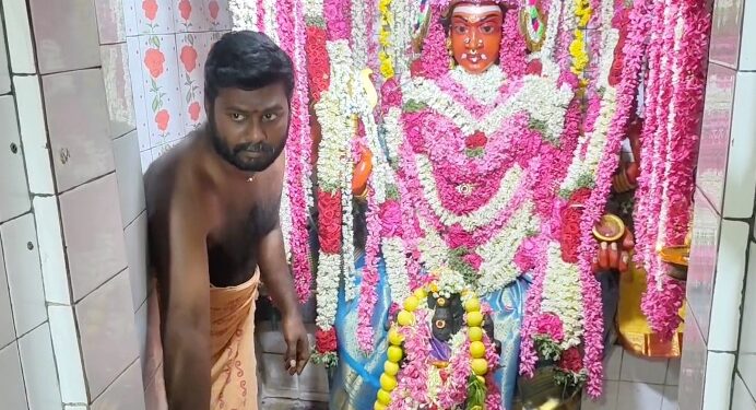 மயிலாடுதுறை உள்ள கழனிவாசல் காவல் சோதனை சாவடியில் Gpay50 ரூபாய் லஞ்சம் பெற்றதாக குற்றச்சாட்டு