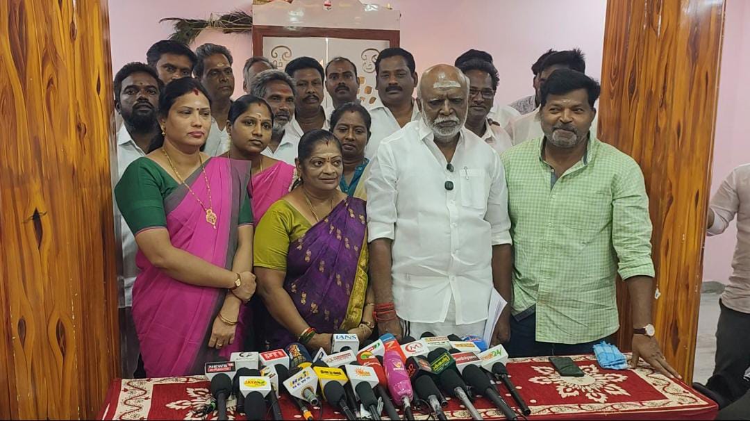 புழல் காவல்துறையுடன் இணைந்து பள்ளி மாணவ மாணவியர் நடத்திய போதை தடுப்பு விழிப்புணர்வு பேரணி
