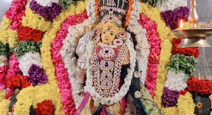 மயிலாடுதுறை மாமரத்துமேடையில் உள்ள திரௌபதி அம்மன் கோவிலின் 20-ஆம் ஆண்டு ஆடி உற்சவ தீமிதி திருவிழா