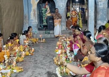மதுராந்தகம் ஒன்றியத்துக்கு உட்பட்ட தச்சூர் கிராமத்தில் ஒரு மாத காலத்திற்கும் மேலாக சரியாக குடிநீர் வராததால் சாலை மறியல்