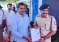 மதுராந்தகம் ஒன்றியத்துக்கு உட்பட்ட தச்சூர் கிராமத்தில் ஒரு மாத காலத்திற்கும் மேலாக சரியாக குடிநீர் வராததால் சாலை மறியல்