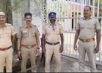 மதுராந்தகம் ஒன்றியத்துக்கு உட்பட்ட தச்சூர் கிராமத்தில் ஒரு மாத காலத்திற்கும் மேலாக சரியாக குடிநீர் வராததால் சாலை மறியல்