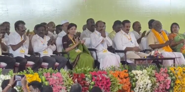 மதுராந்தகம் ஒன்றியத்துக்கு உட்பட்ட தச்சூர் கிராமத்தில் ஒரு மாத காலத்திற்கும் மேலாக சரியாக குடிநீர் வராததால் சாலை மறியல்