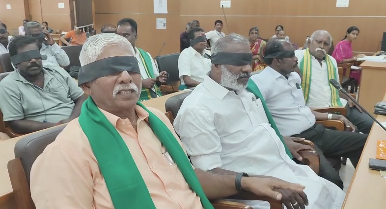 விழுப்புரம் மாவட்டத்தில் வருகிற 31-ந் தேதி முதல் 1,500 கறிக்கோழி கடைகள் காலவரையற்ற அடைப்பு
