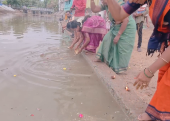 நாகையில் எம்பி தலைமையில் நடைபெற்ற ஆர்ப்பாட்டத்தில் மது போதையில் அலப்பறையில் ஈடுபட்ட நபரால் பரபரப்பு