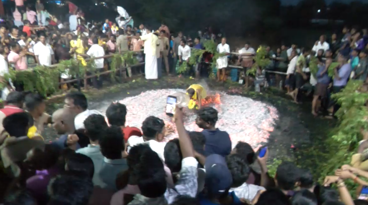 நாகையில் எம்பி தலைமையில் நடைபெற்ற ஆர்ப்பாட்டத்தில் மது போதையில் அலப்பறையில் ஈடுபட்ட நபரால் பரபரப்பு