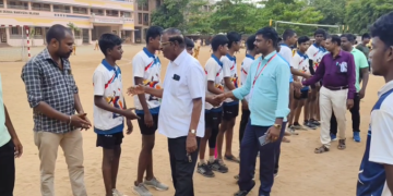 மயிலாடுதுறையில் பள்ளி கல்வித்துறை சார்பில் குறுவட்ட அளவிலான கைப்பந்து, & கூடைப்பந்து, மேசைப்பந்து  போட்டி