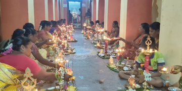 ஆக்கூர் தான்தோன்றீஸ்வரர் ஆலயத்தில் ஆடி வெள்ளி கிழமையை முன்னிட்டு உலக நன்மை வேண்டி திருவிளக்கு பூஜை 