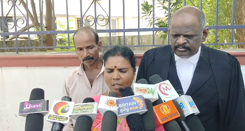 தவணைக்கு வாங்கிய 10 சவரன் நகை போலியானது நகைக்கடை உரிமையாளர் உள்பட 3 பேர் மீது வழக்கு