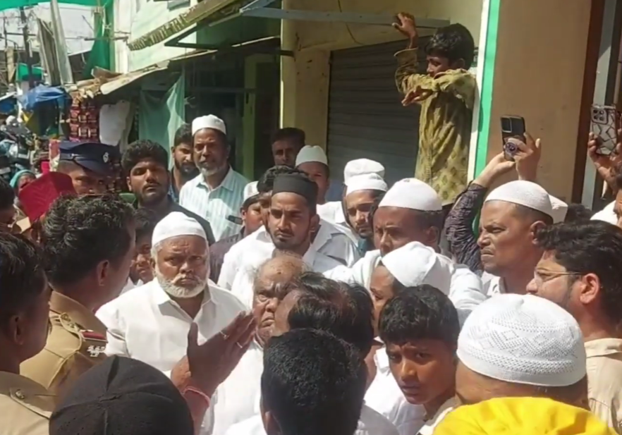 மன்னம்பந்தலில் உள்ள அரசு உதவி பெறும் AVC கல்லூரியில் உலக புகைப்பட தினத்தை முன்னிட்டு புகைப்படக்கண்காட்சி