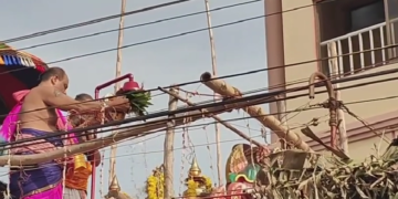 மயிலாடுதுறையில் ஒரே நேரத்தில் பல கலைகளை 60 நிமிடத்தில் செய்த International World Record Chronicles பதிவு