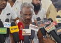 மயிலாடுதுறையில் TVK, DMK-வினர் போராட்டம். தவெகவினர் போராட்டம் நடத்திய இடத்தில் சாலைமறியல் போராட்டம்