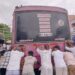 செம்பனார்கோவிலில் பழுதாகி நின்ற அரசு பேருந்து , மக்கள் ஒன்றிணைந்து பேருந்தின் பின்பக்கம் தள்ளிச்சென்ற அவலம்
