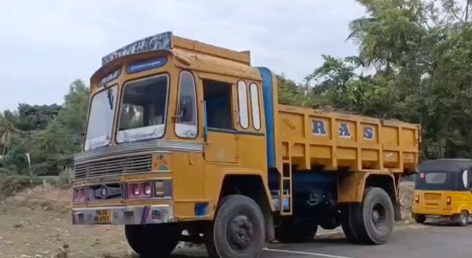 திருவாரூர் சட்ட விரோதமாக நடைபெற்ற மண் திருட்டு -மண் திருட்டு கையும் களவுமாக பிடித்த அதிகாரிகள்