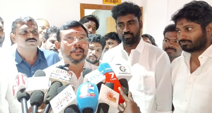 காவிரி விவகாரத்தில் இரு மாநில மக்களும் பாதிக்கப்படக்கூடாது என தமிழக முதல்வர் மிக கவனம் அமைச்சர் சம்பத்குமார் பேட்டி
