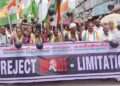நாடாளுமன்ற தொகுதி வரையறைக்கு எதிர்ப்பு தெரிவித்து காங்கிரஸ் கட்சி சார்பில் கருப்பு பலூன்களுடன் பேரணி