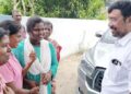 திருவாரூர் சமூக நீதி விடுதியில் திடீர் ஆய்வு மதிய உணவை சாப்பிட்டு பார்த்து அதன் தரத்தை சோதித்தார்