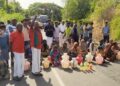சீர்காழி அருகே குடிநீர் தட்டுப்பாடு – காலி குடங்களுடன் பொதுமக்கள் சாலை மறியல் 