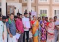 சீர்காழி அருகே 10 ஆண்டுகளாகத் தூர்வாரப்படாத குளம்: நிலத்தடி நீர்மட்டம் குறைந்து மக்கள் தவிப்பு