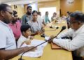 தனது பிறந்தநாள் பரிசாகத்தாயுடன் பிரிந்து சென்ற 5 வயது தங்கையை தன்னிடம் சேர்த்து வைக்க 9 வயது சிறுவன் மனு