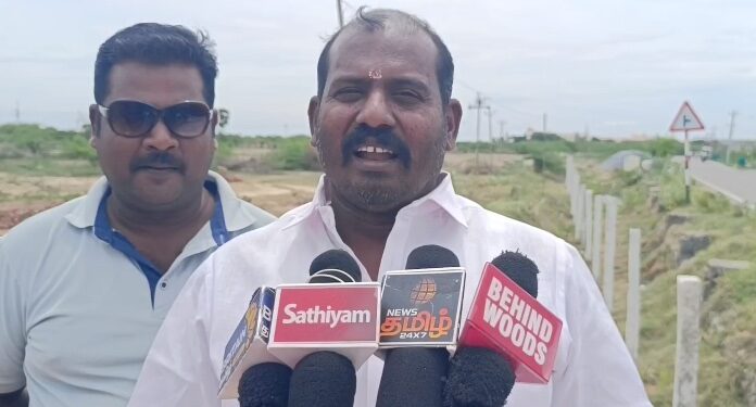 சட்டமன்றத்தில் இடைநிலை பட்டதாரி ஆசிரியர்கள் அனைவரும் பணியில் தொடர கட்டாயம் தகுதி தேர்வில் தேர்ச்சி என தீர்ப்பு