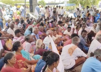 சட்டமன்றத்தில் இடைநிலை பட்டதாரி ஆசிரியர்கள் அனைவரும் பணியில் தொடர கட்டாயம் தகுதி தேர்வில் தேர்ச்சி என தீர்ப்பு