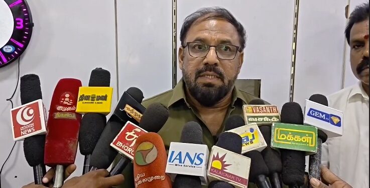 சட்டமன்றத்தில் இடைநிலை பட்டதாரி ஆசிரியர்கள் அனைவரும் பணியில் தொடர கட்டாயம் தகுதி தேர்வில் தேர்ச்சி என தீர்ப்பு