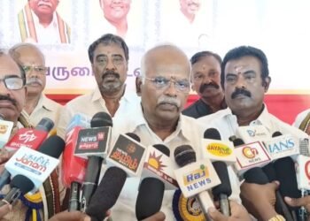 தரங்கம்பாடி துணை சார்பதிவாளர் அலுவலகத்தில் லஞ்ச ஒழிப்பு போலீஸ் திடீர் சோதனை – 49,445 பறிமுதல்