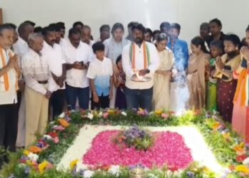 தரங்கம்பாடி துணை சார்பதிவாளர் அலுவலகத்தில் லஞ்ச ஒழிப்பு போலீஸ் திடீர் சோதனை – 49,445 பறிமுதல்