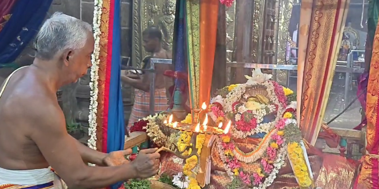 மயிலாடுதுறையில் உள்ள ஶ்ரீ பாண்டுரெங்கர் பஜனைமடத்தில் சிறப்பு பூஜைகள்