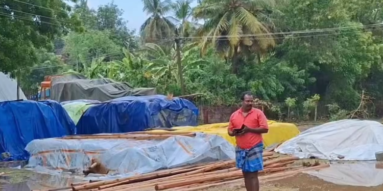 செங்கல்பட்டு பாலாற்று மேம்பாலத்தில் நடுவில் கார் தீப்பிடித்து எறிந்தது. கடும் போக்குவரத்து நெரிசல்