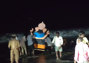விநாயகர் சதுர்த்தி விழாவை முன்னிட்டு தரங்கம்பாடி தாலுக்கா பகுதியில் விநாயகர் சிலைகள் ஊர்வலம்