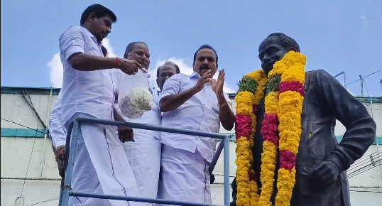 விநாயகர் சதுர்த்தி விழாவை முன்னிட்டு தரங்கம்பாடி தாலுக்கா பகுதியில் விநாயகர் சிலைகள் ஊர்வலம்