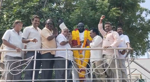 விநாயகர் சதுர்த்தி விழாவை முன்னிட்டு தரங்கம்பாடி தாலுக்கா பகுதியில் விநாயகர் சிலைகள் ஊர்வலம்