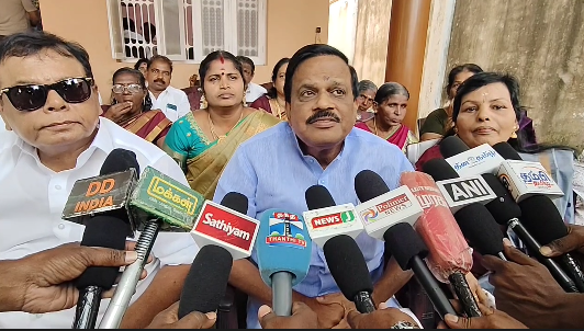 விநாயகர் சதுர்த்தி விழாவை முன்னிட்டு தரங்கம்பாடி தாலுக்கா பகுதியில் விநாயகர் சிலைகள் ஊர்வலம்