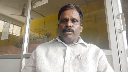ராஜீவ்புரம் பகுதியில் தாட்கோ நிலத்தில் நவீன இறால் வளர்ப்பு மையம் அமைக்க கிராம மக்கள் சாலை மறியல்