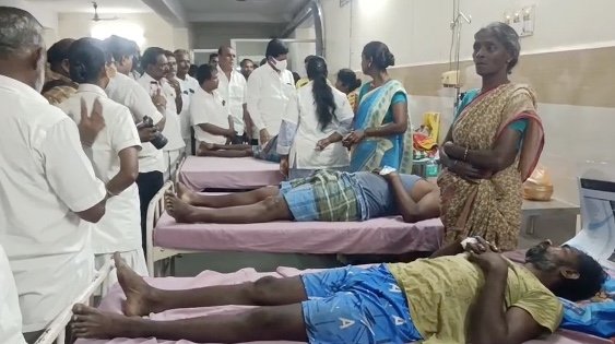 தரங்கம்பாடி மீனவ கிராமத்தில் உள்ள ரேணுகா தேவி அம்மன் கோவில் ஊஞ்சல் உற்சவம் மற்றும் பால்குட திருவிழா