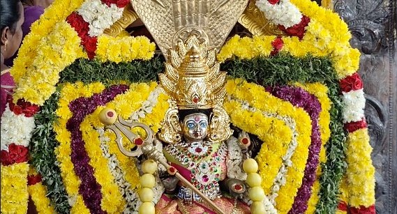தரங்கம்பாடி மீனவ கிராமத்தில் உள்ள ரேணுகா தேவி அம்மன் கோவில் ஊஞ்சல் உற்சவம் மற்றும் பால்குட திருவிழா