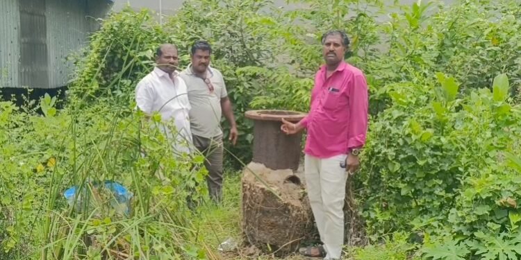 திருவாரூர் டாஸ்மார்க் அலுவலகம் முன்பு காலி மதுபாட்டில்கள் திரும்ப வாங்கும் திட்டத்தை கைவிட வலியுறுத்தி போராட்டம்