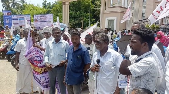 திடீரென்று பெய்த மழை காரணமாக நெல் மூட்டைகள், மழையில் நனைந்து சேதம்விவசாயிகள் வேதனை