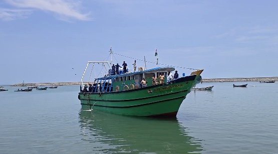 திடீரென்று பெய்த மழை காரணமாக நெல் மூட்டைகள், மழையில் நனைந்து சேதம்விவசாயிகள் வேதனை