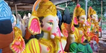 ஜப்பானில் Sendai மாநிலத்தில் ஹிரோசே நதிக்கு ஆர்த்தி செய்து வழிபாடு