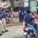 விவாகரத்து பெற்று தரக்கோரி சென்றநிலையில்,வழக்கறிஞர்கள் கொலைமிரட்டல்,பாதிக்கப்பட்ட நபர் குற்றச்சாட்டு