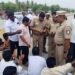 விவாகரத்து பெற்று தரக்கோரி சென்றநிலையில்,வழக்கறிஞர்கள் கொலைமிரட்டல்,பாதிக்கப்பட்ட நபர் குற்றச்சாட்டு