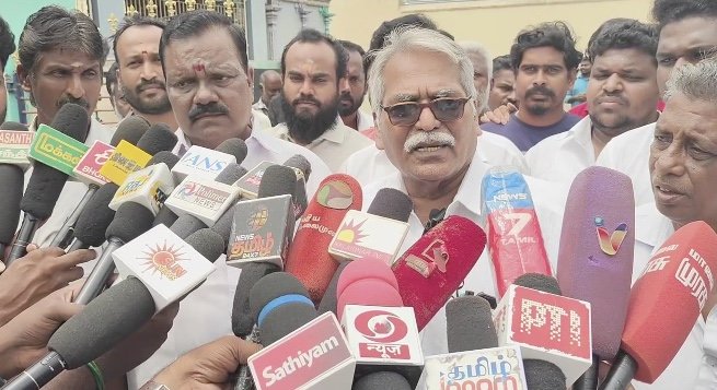 விவாகரத்து பெற்று தரக்கோரி சென்றநிலையில்,வழக்கறிஞர்கள் கொலைமிரட்டல்,பாதிக்கப்பட்ட நபர் குற்றச்சாட்டு