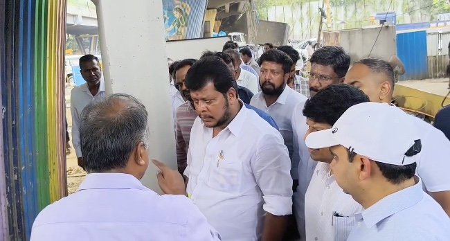 விவாகரத்து பெற்று தரக்கோரி சென்றநிலையில்,வழக்கறிஞர்கள் கொலைமிரட்டல்,பாதிக்கப்பட்ட நபர் குற்றச்சாட்டு