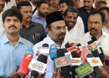 மயிலாடுதுறை வருவாய்&பேரிடர் மேலாண்மை துறை சார்பில் செங்கோட்டையன் அமைச்சர் பேட்டி